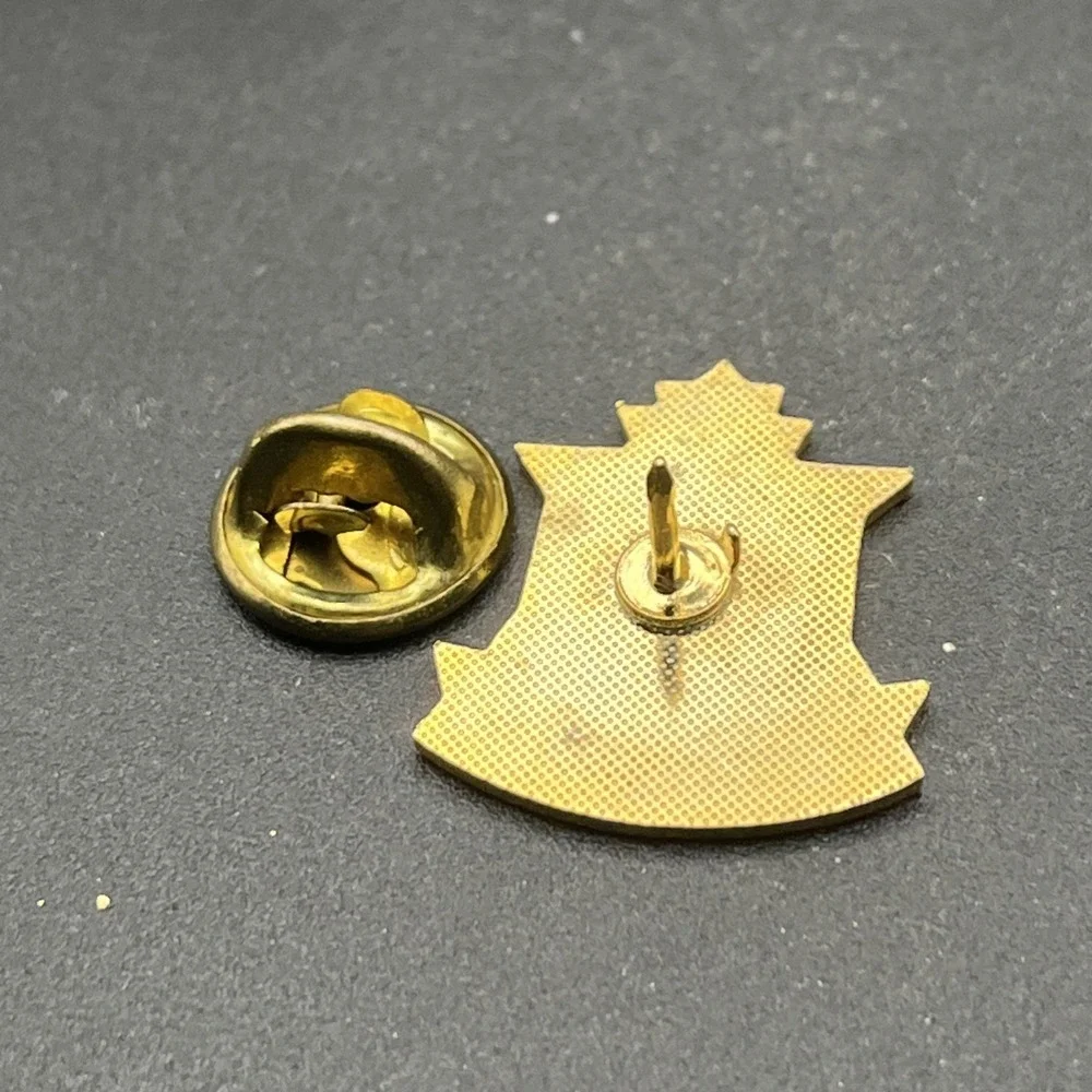 City Of Waterloo Ontario Canada Crest Lapel‎ Hat Pin